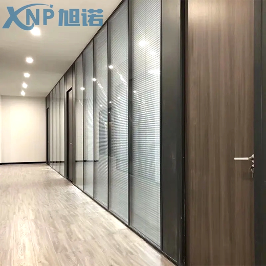 鋁型材屏風隔斷.jpg 鋁型材屏風隔斷.jpg